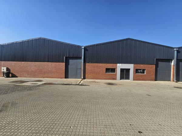 718  m² Industrial space