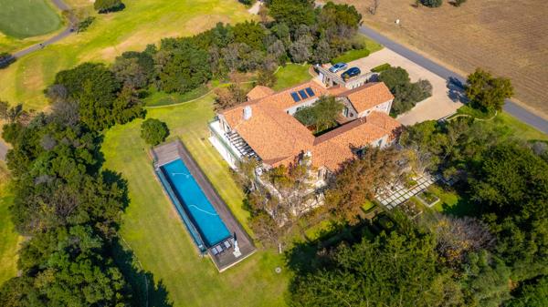 6 Bedroom House