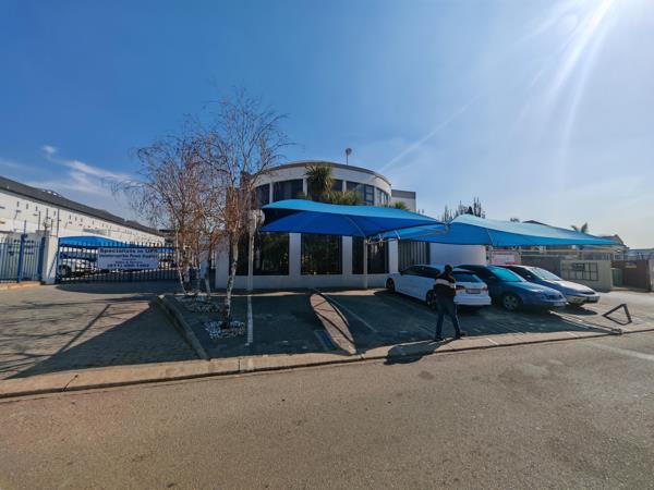 1 047 m² Industrial space