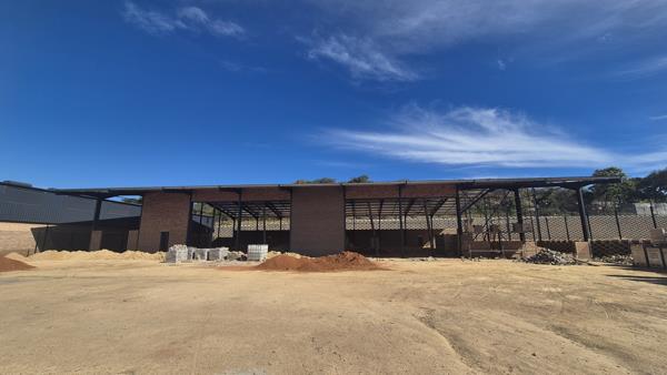 825  m² Industrial space