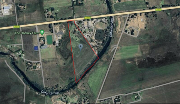 85 000  m² Industrial space