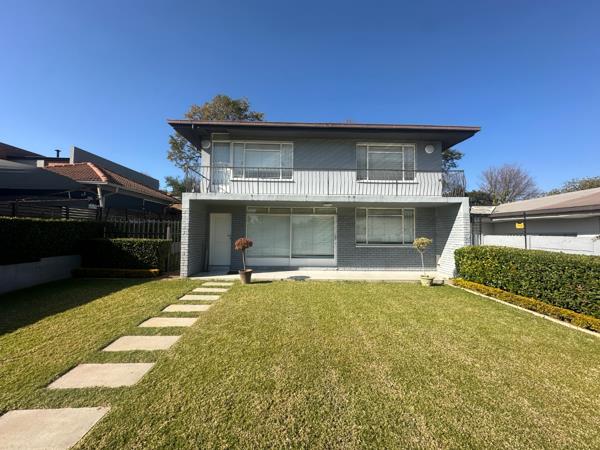 158  m² Commercial space