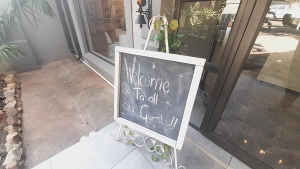 1 990  m² Commercial space