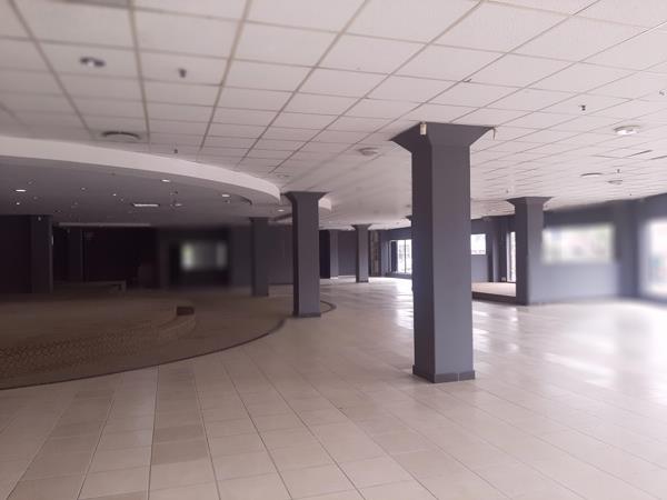 700  m² Commercial space