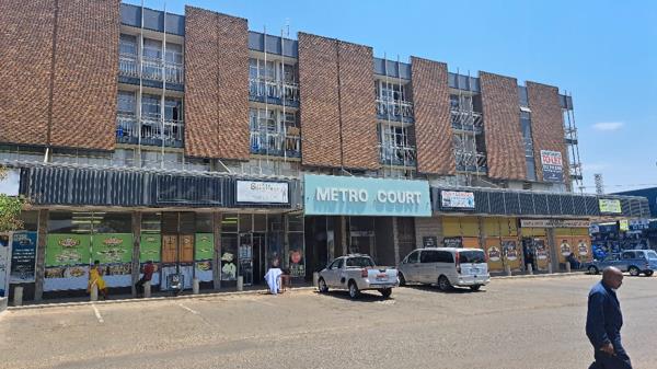 191  m² Commercial space