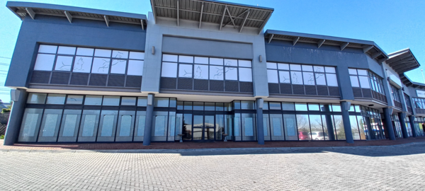 1 233  m² Industrial space