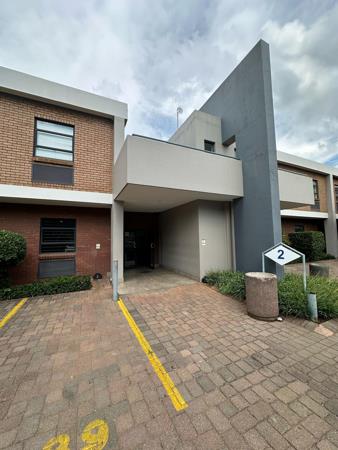 283  m² Commercial space