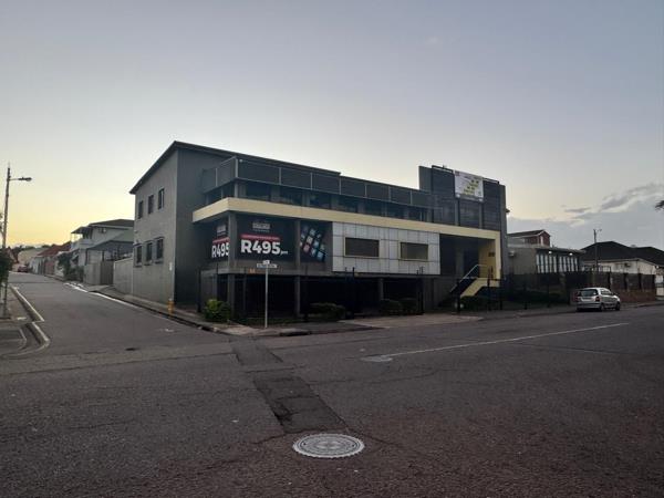 408  m² Commercial space