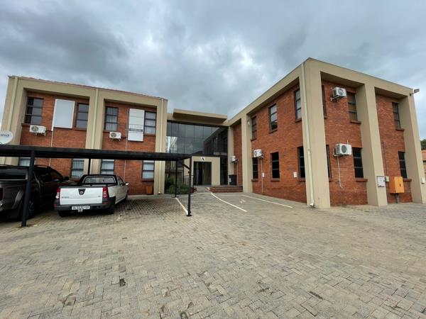 104  m² Commercial space