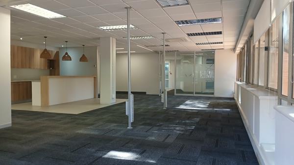 335  m² Commercial space