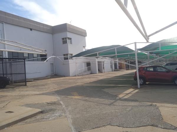 8 332 m² Office Space
