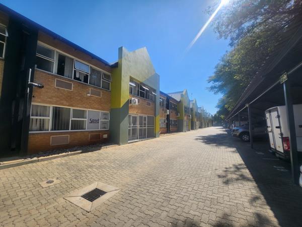 555  m² Commercial space