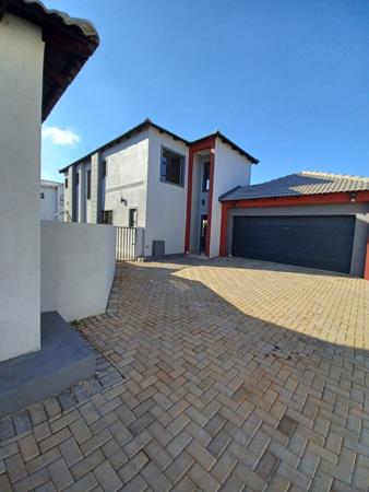 4 Bedroom Townhouse