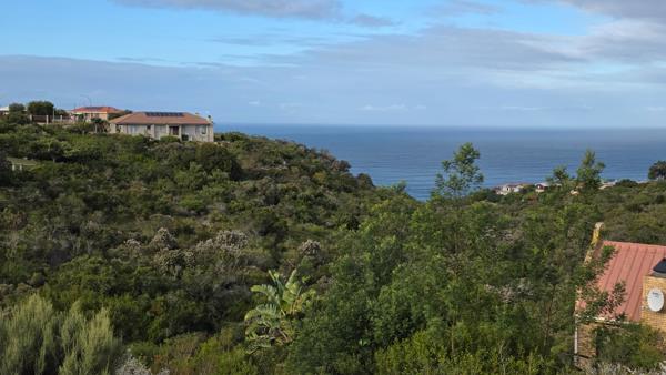 1 220 m² Land
