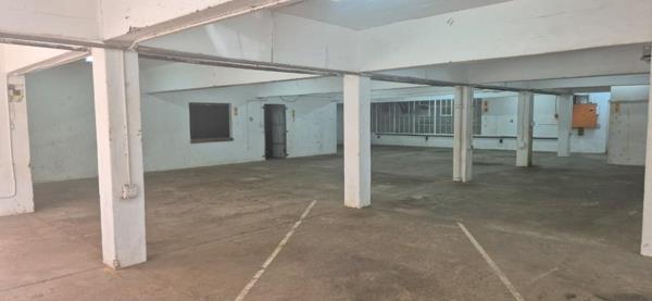 551  m² Office Space