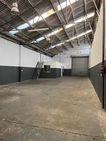 245  m² Industrial space