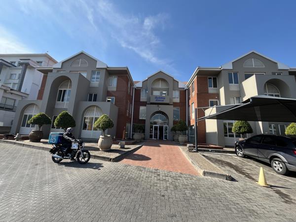 390  m² Commercial space