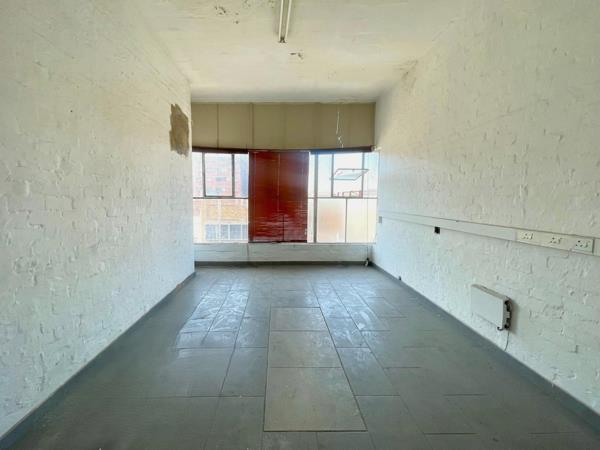 160  m² Commercial space