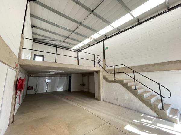 135  m² Commercial space