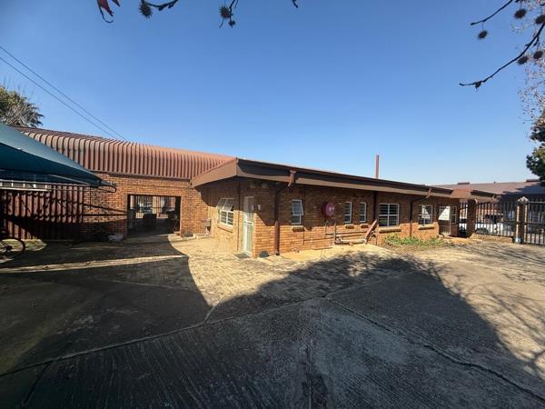 390  m² Industrial space