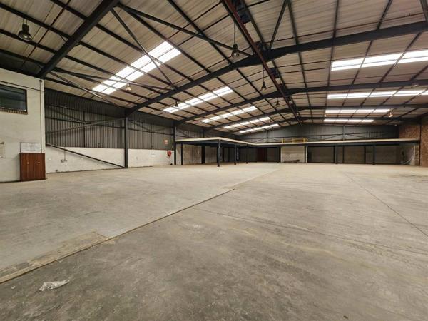 2 600  m² Industrial space