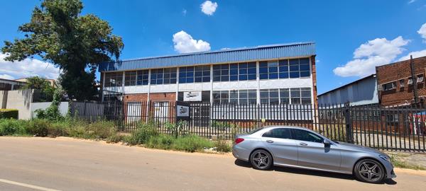 1 500 m² Industrial space