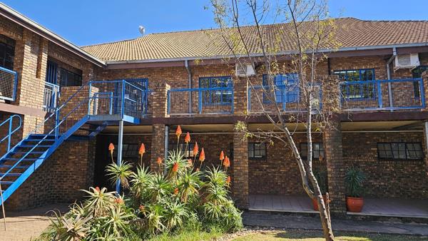 614  m² Office Space