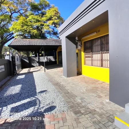 226  m² Commercial space