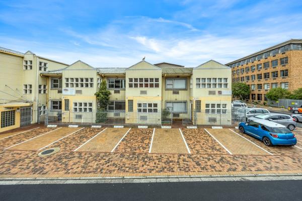 120  m² Office Space