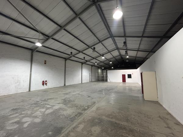 567  m² Industrial space