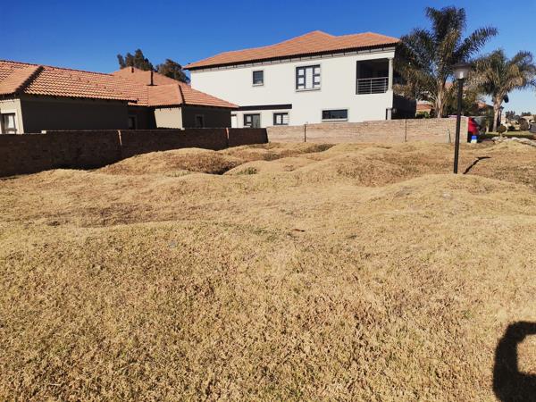 261 m² Land