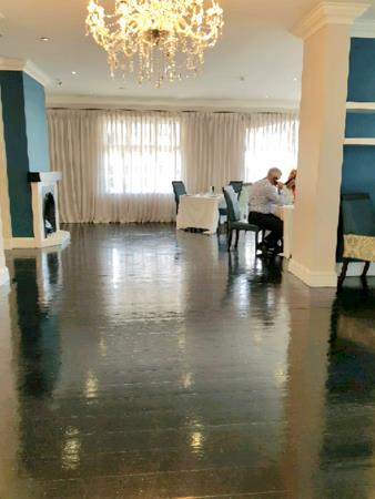 300  m² Retail Space