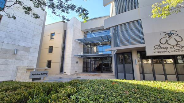1 198 m² Office Space