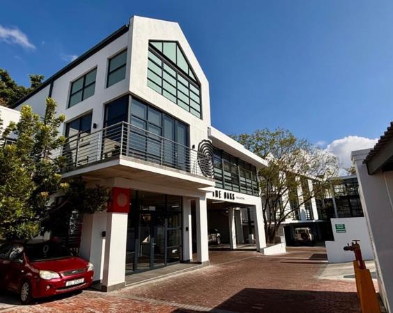 260  m² Commercial space