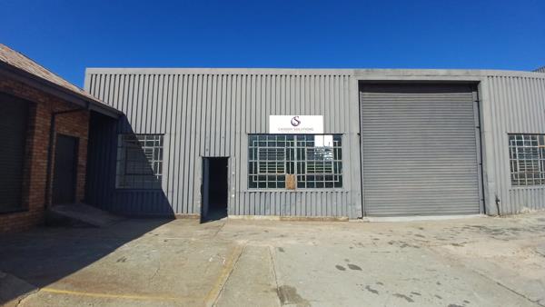 380  m² Industrial space