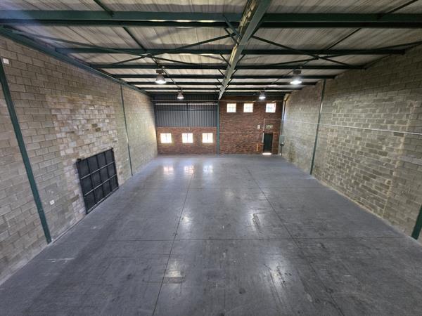 332  m² Industrial space