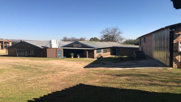 600  m² Commercial space