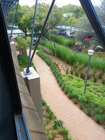 313  m² Commercial space