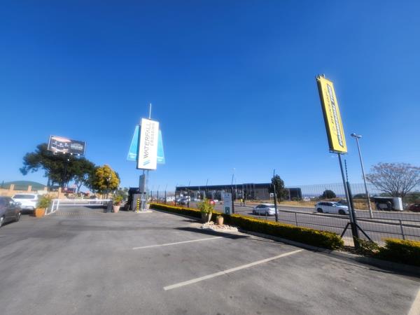 580  m² Commercial space