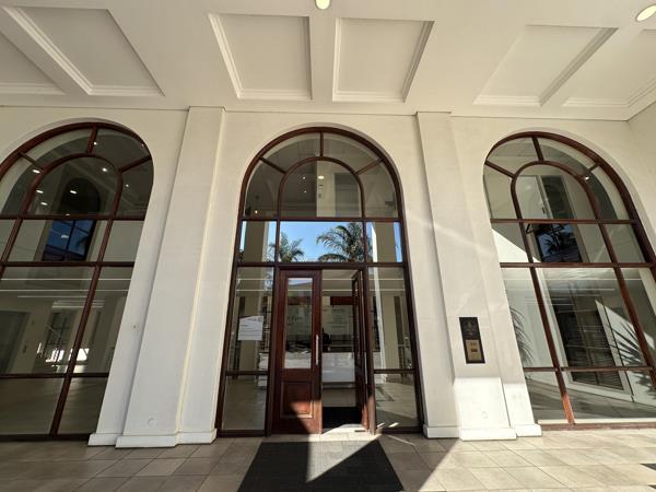 255  m² Commercial space