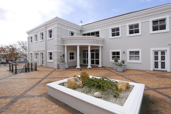 350 m² Commercial space