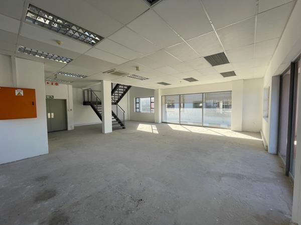 235  m² Retail Space