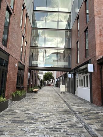 255  m² Commercial space