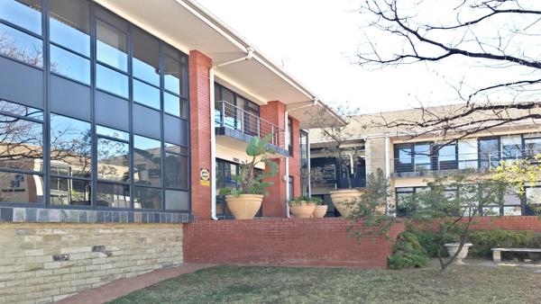 152  m² Office Space