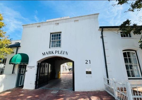 114  m² Commercial space