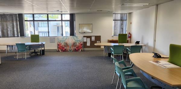 281  m² Retail Space