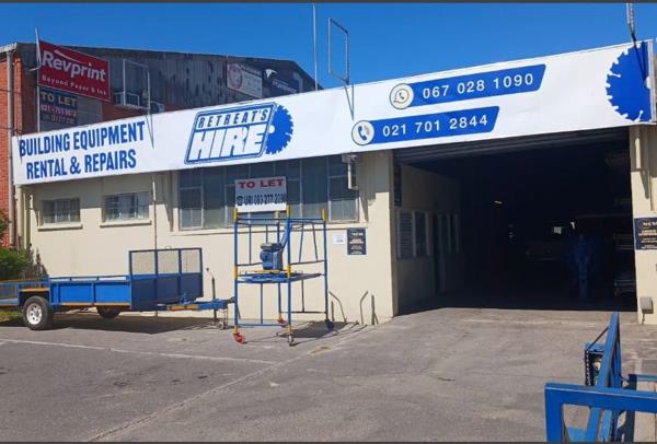 330  m² Retail Space