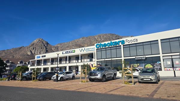 68  m² Commercial space