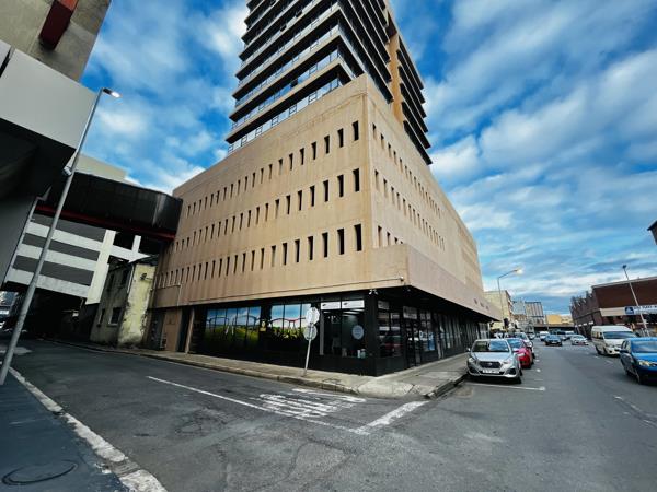 112  m² Commercial space