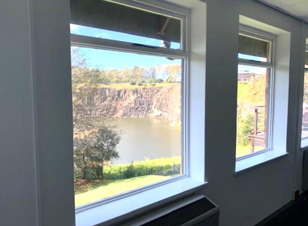 189  m² Commercial space